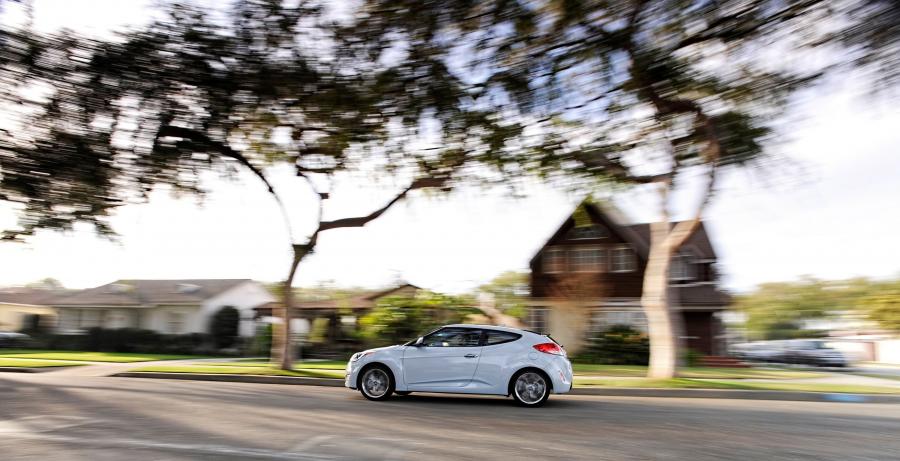  Hyundai Veloster Re-Flex 2014 года  (фото 7 из 22)